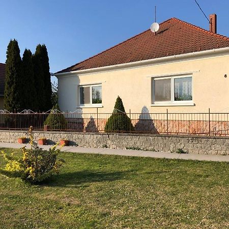 Apartmán Elvira Vendeghaz Kisbodak Exteriér fotografie