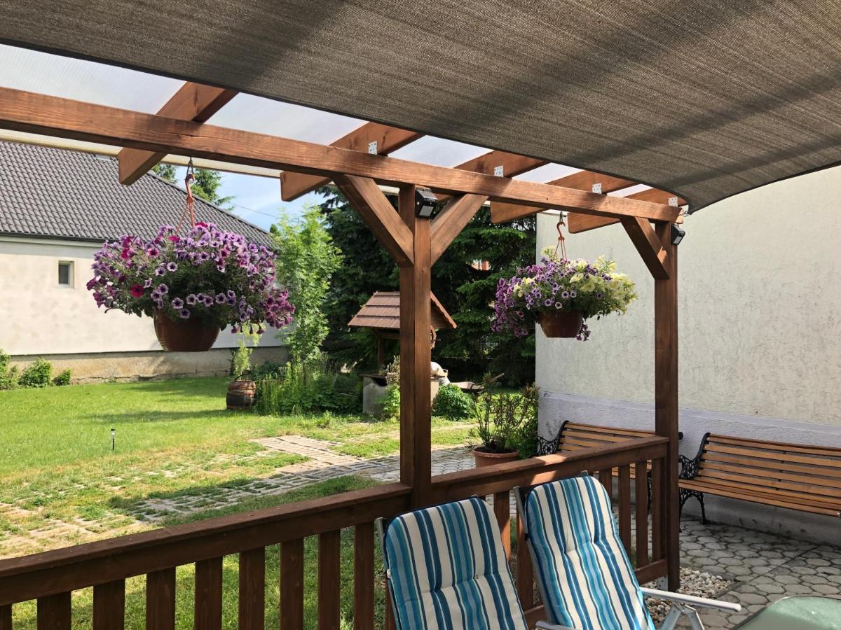 Apartmán Elvira Vendeghaz Kisbodak Exteriér fotografie